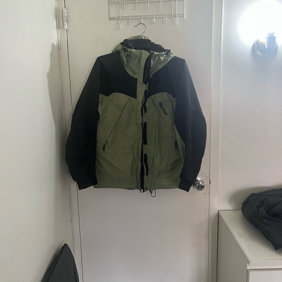 Marmot Jackets & Blazers - Marmot women’s Green and Black Jacket #90scargo,#y2kstyle
